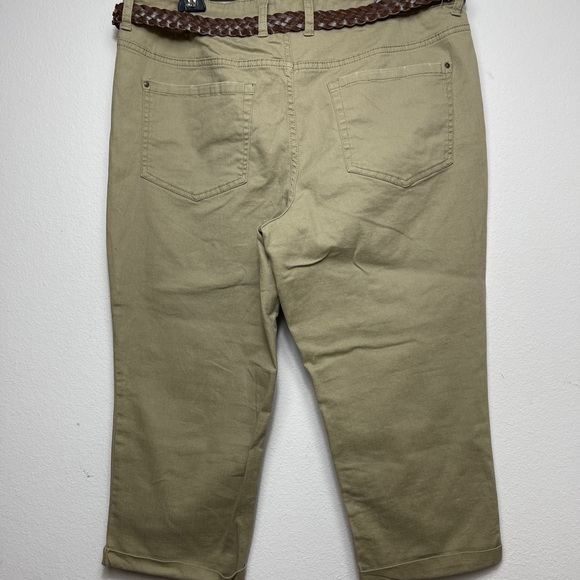 Kaki cropped Capri roll ups with belt - Picture 5 of 6